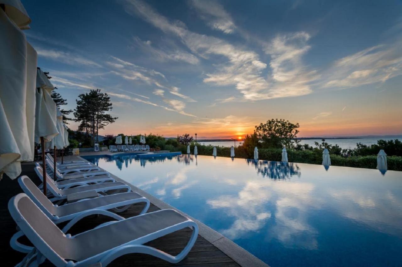 Eve Santa Marina Studios - Sea, Pools, Relax Σωζόπολη Εξωτερικό φωτογραφία
